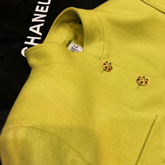 Chanel jacket - Picture 3 of 6